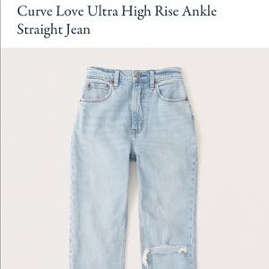 Abercrombie Women's
Curve Love Ultra High Rise Ankle Straight Jeans - Light Wash